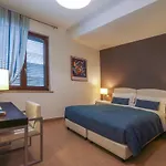 日夜食宿酒店 4* 雷焦卡拉布里亚