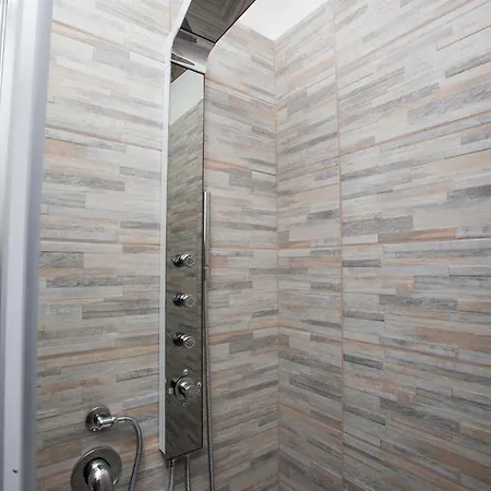 Bed & Breakfast Night&day 4*