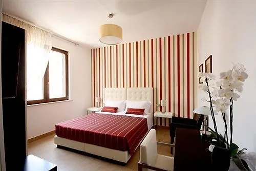 Night&day Bed and breakfast 4*