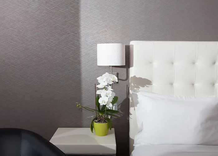 Bed and breakfast Night&day 4*