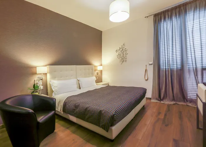 Night&day Reggio de Calabre